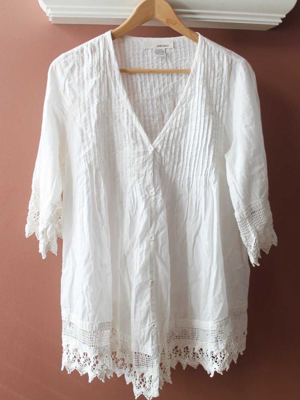 SANS SOUCI Crochet Lace Tunic V Neck Buttons Babydoll size M White Beach Coverup